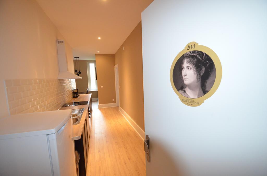 L'Empereur, Sa Femme Et Le Petit Prince Plombieres-les-Bains Luaran gambar